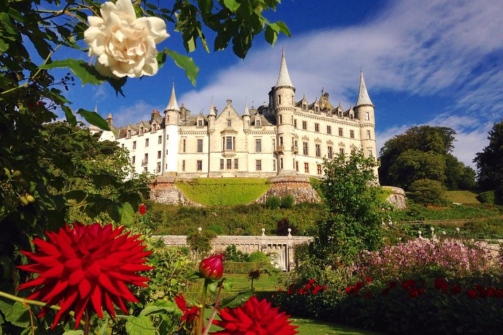 Dunrobin Castle from the Gardens